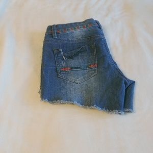 Rue21 embroidered demin shorts - size 7